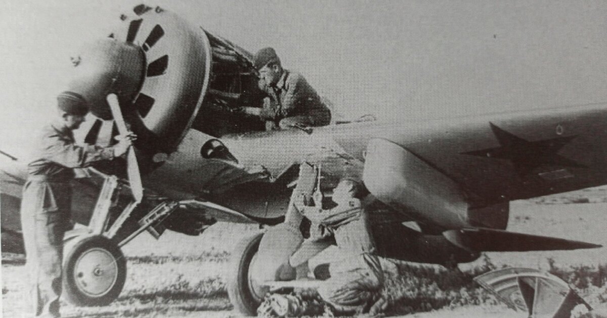 И-16 на фронтовом аэродроме