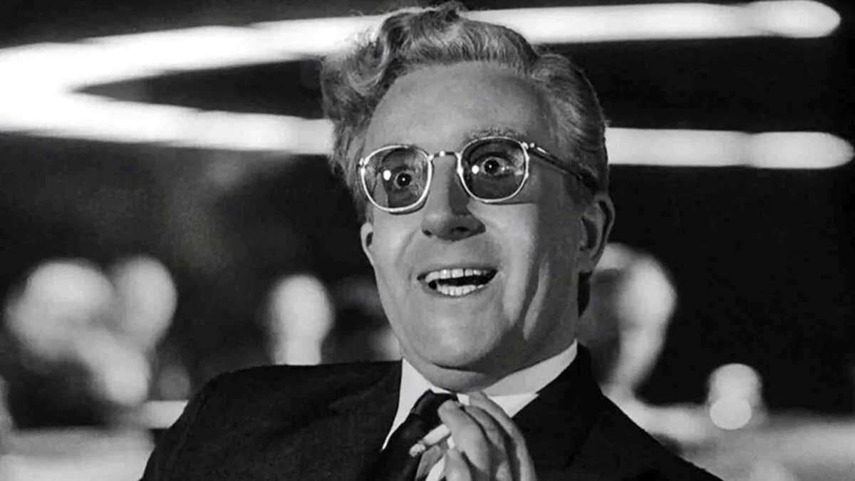 Источник imdb.com. Кадр из фильма "How I Learned to Stop Worrying and Love the Bomb"
