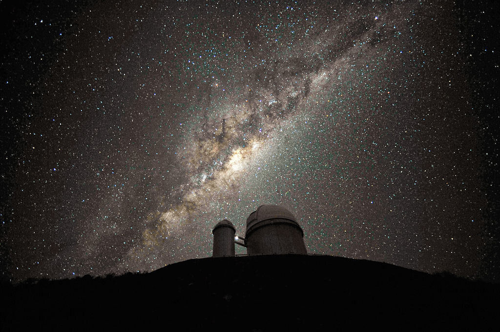 http://www.eso.org/public/images/360-cm-la-silla-cc/