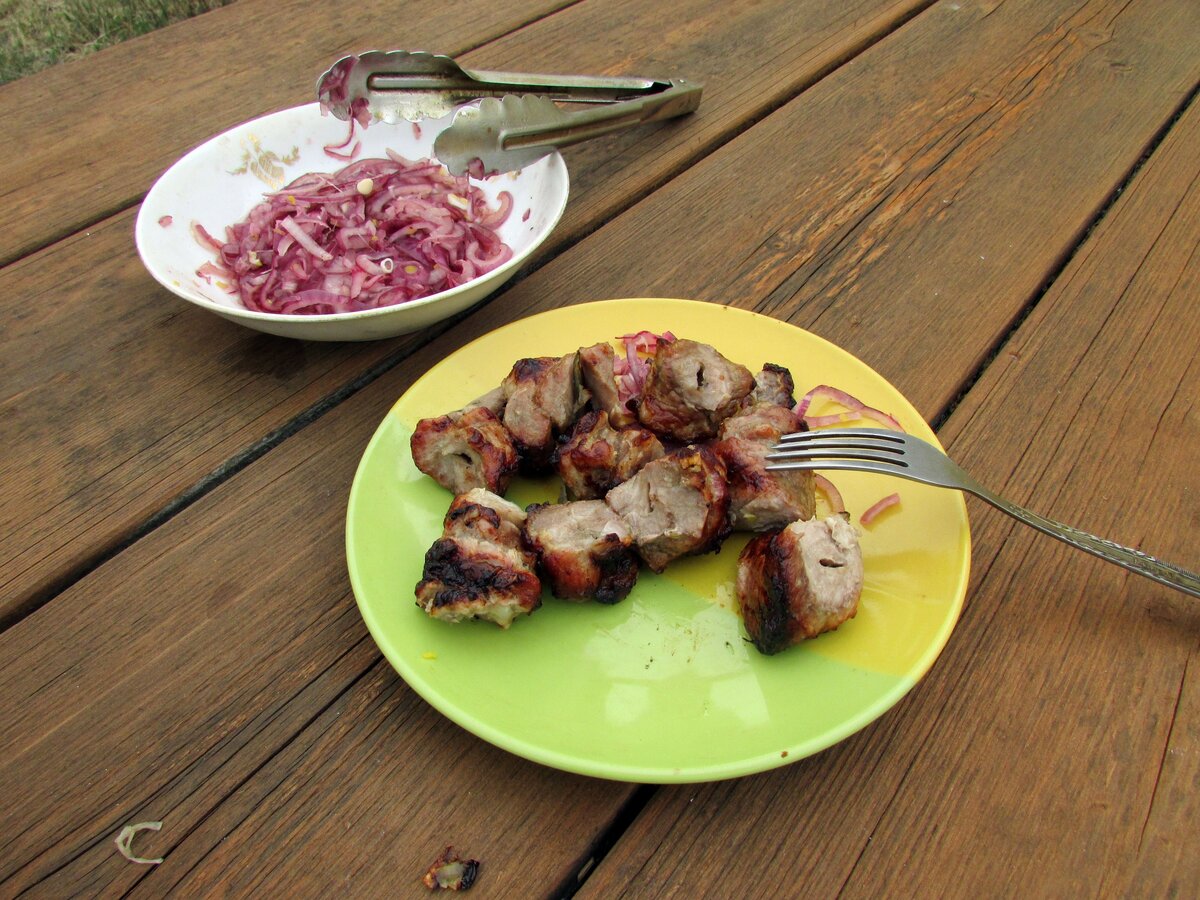 Шашлык из свинины. Фото Самогон Саныча.