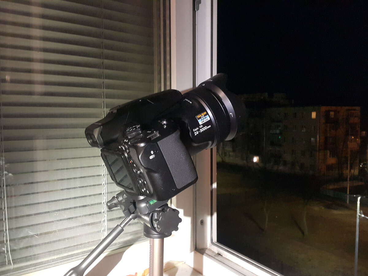 Камера, которой снимал луну