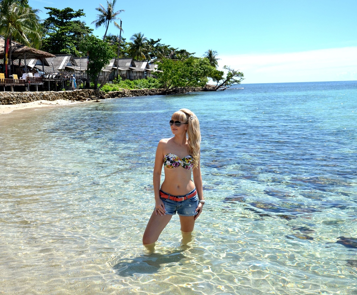 "Мне срочно надо на море, я чувствую, как оно волнуется без меня".