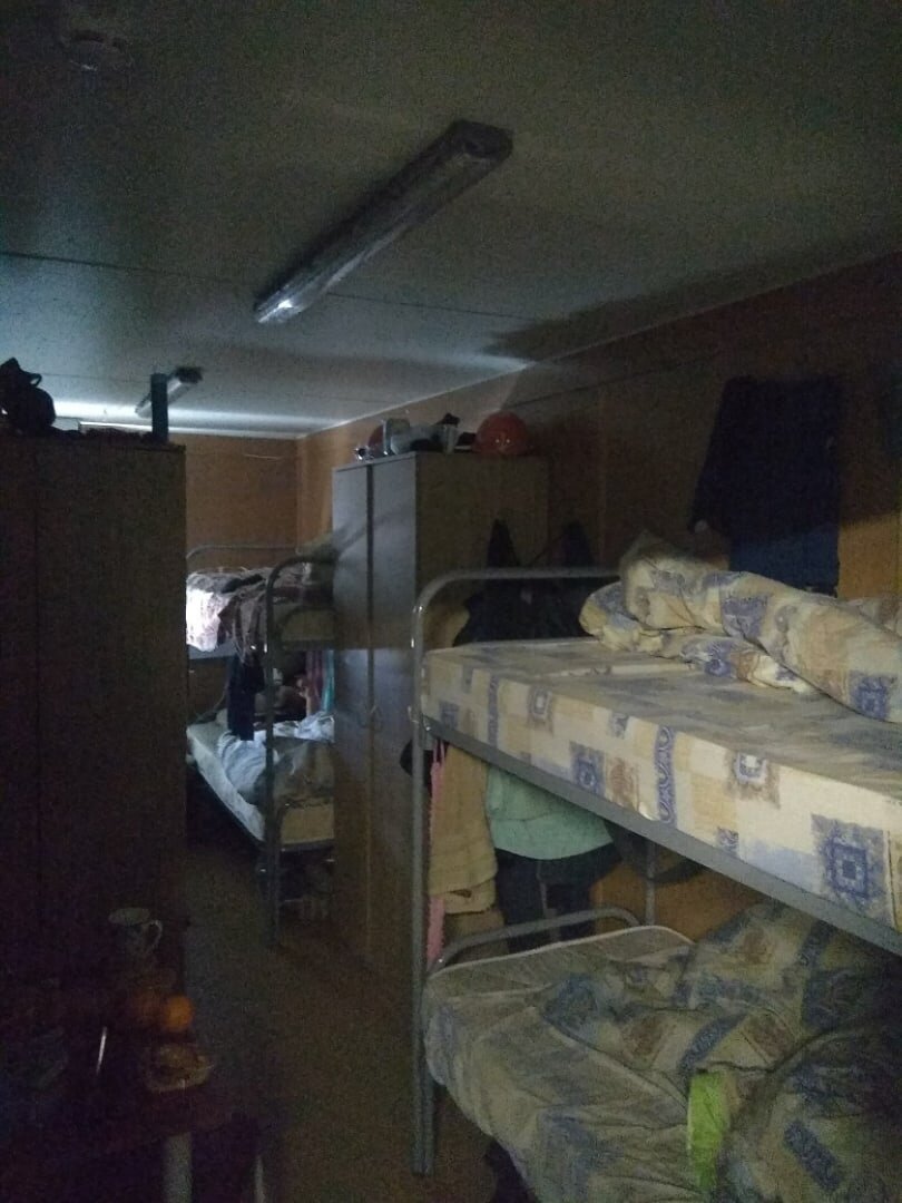 В комнате живет 6 человек. Фото читателя.