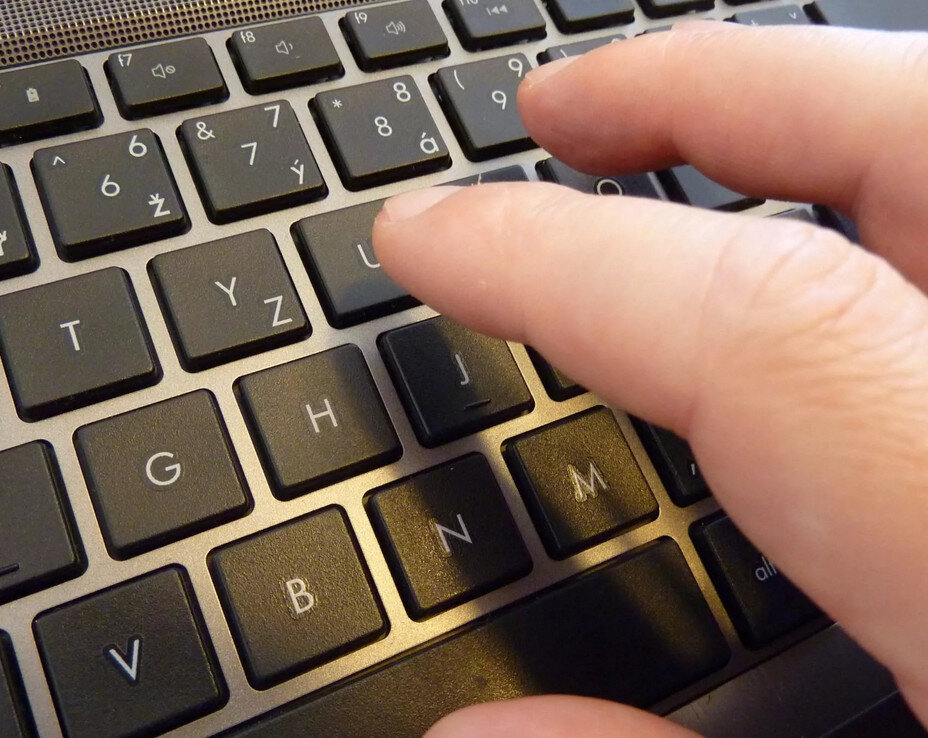 Нас окружают тысячи разных предметов, которые делают нашу жизнь удобней. Какими-то вещами мы пользуемся часто, какими-то реже.-3