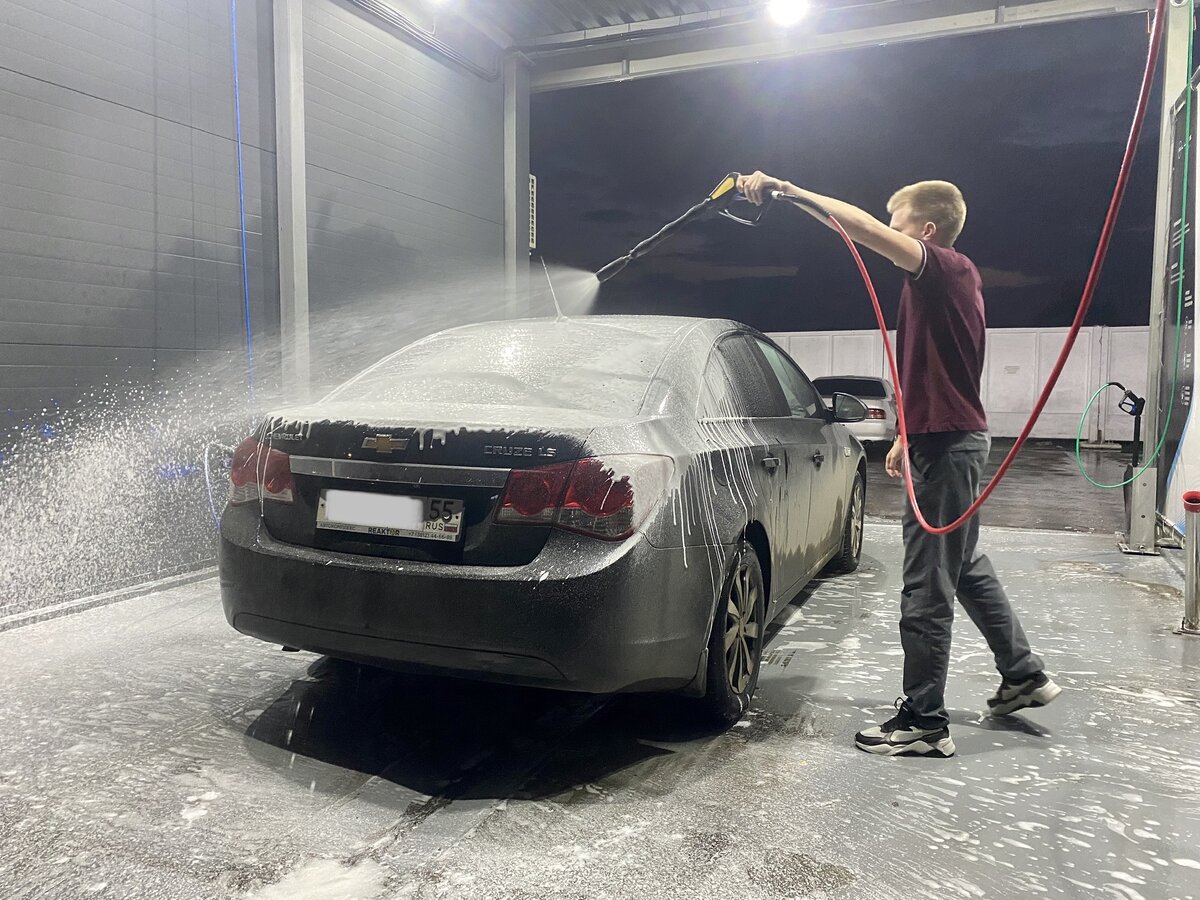 Помыть автомобиль