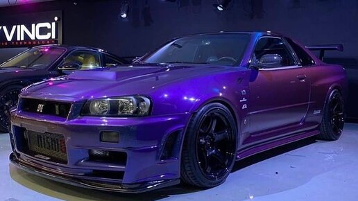 Nissan Skyline r34 Pink