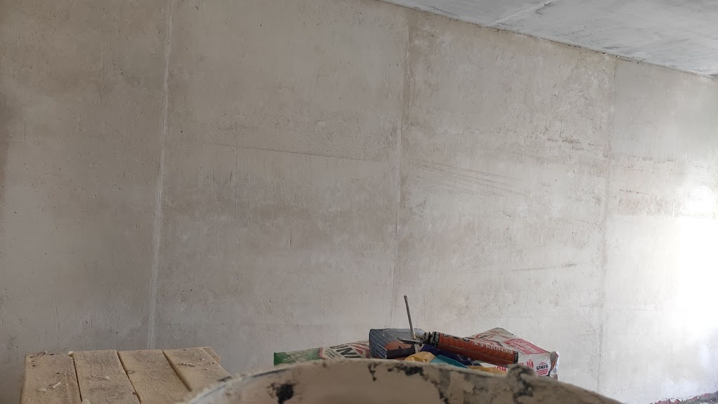 Стена в гостиной