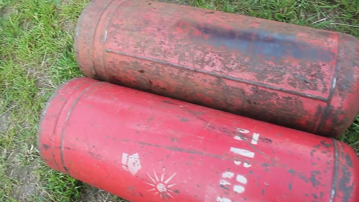 Делаем мангал из газовых баллонов.