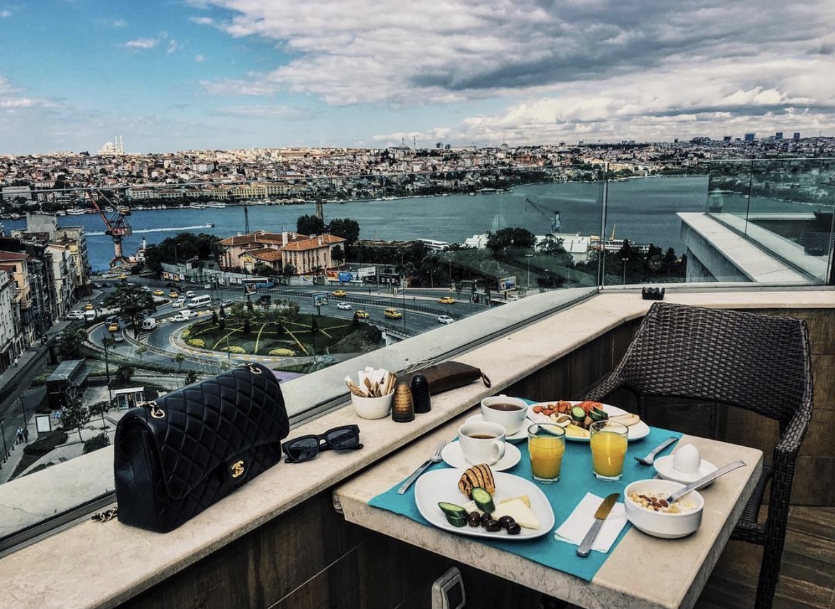Вид из отеля Daru Sultan Hotels Galata