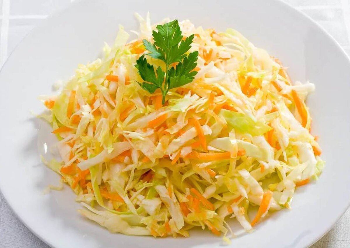 Салат из белокочанной капусты с морковью