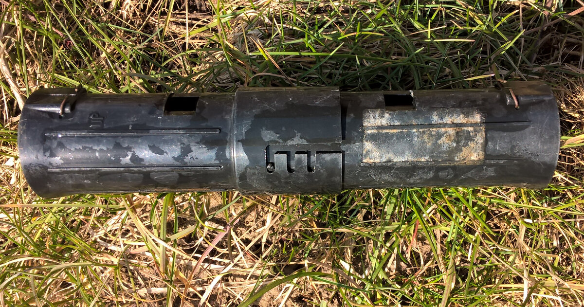  "Австрийская" кротоловка, на месте светлого прямоугольника когда-то была инструкция