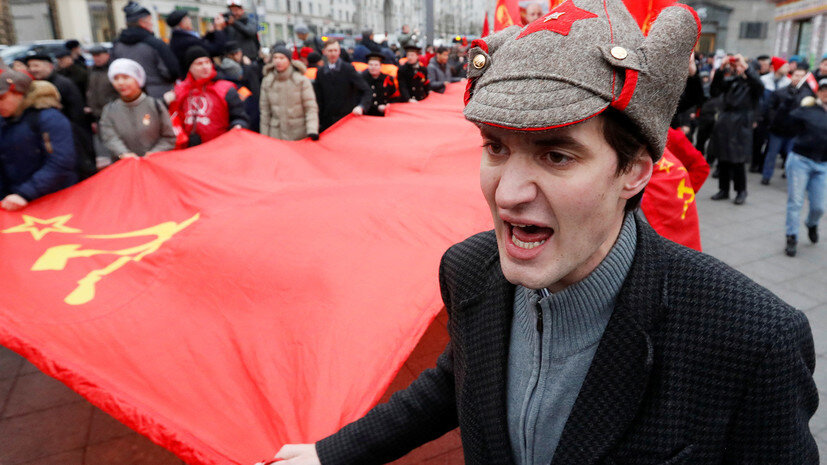 Мы поднимем это знамя над страной!