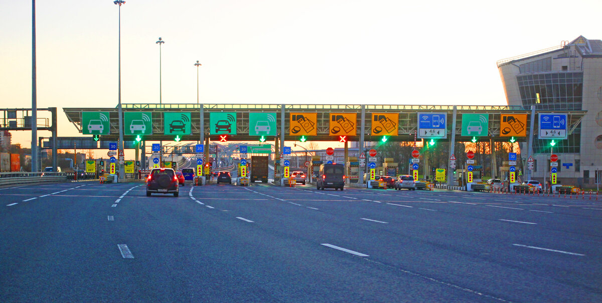 Кстати, на платных автобанах можно сделать небольшой отдых в карманах перед пунктами оплаты. 