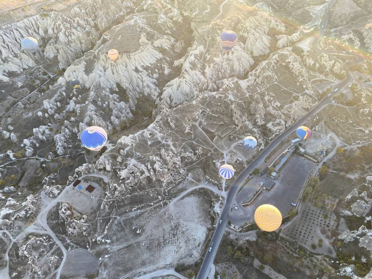 Около 400метров над землей