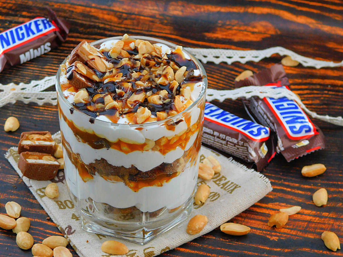Десерт «Сникерс»