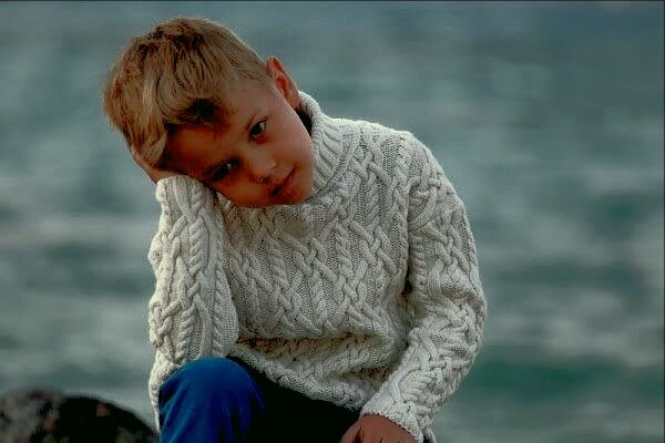 На фото чётко видно, что вертикальный рапорт жгута - 5 витков, расположение жгутов вправо и влево, узлы так же располагаются в разные стороны.