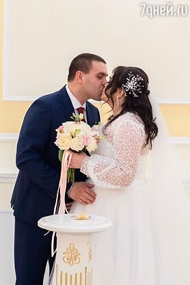    Дочь Иосифа Пригожина с мужем Соцсети