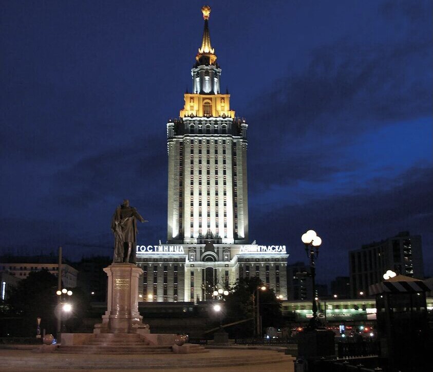 Гостиница ленинградская москва фото