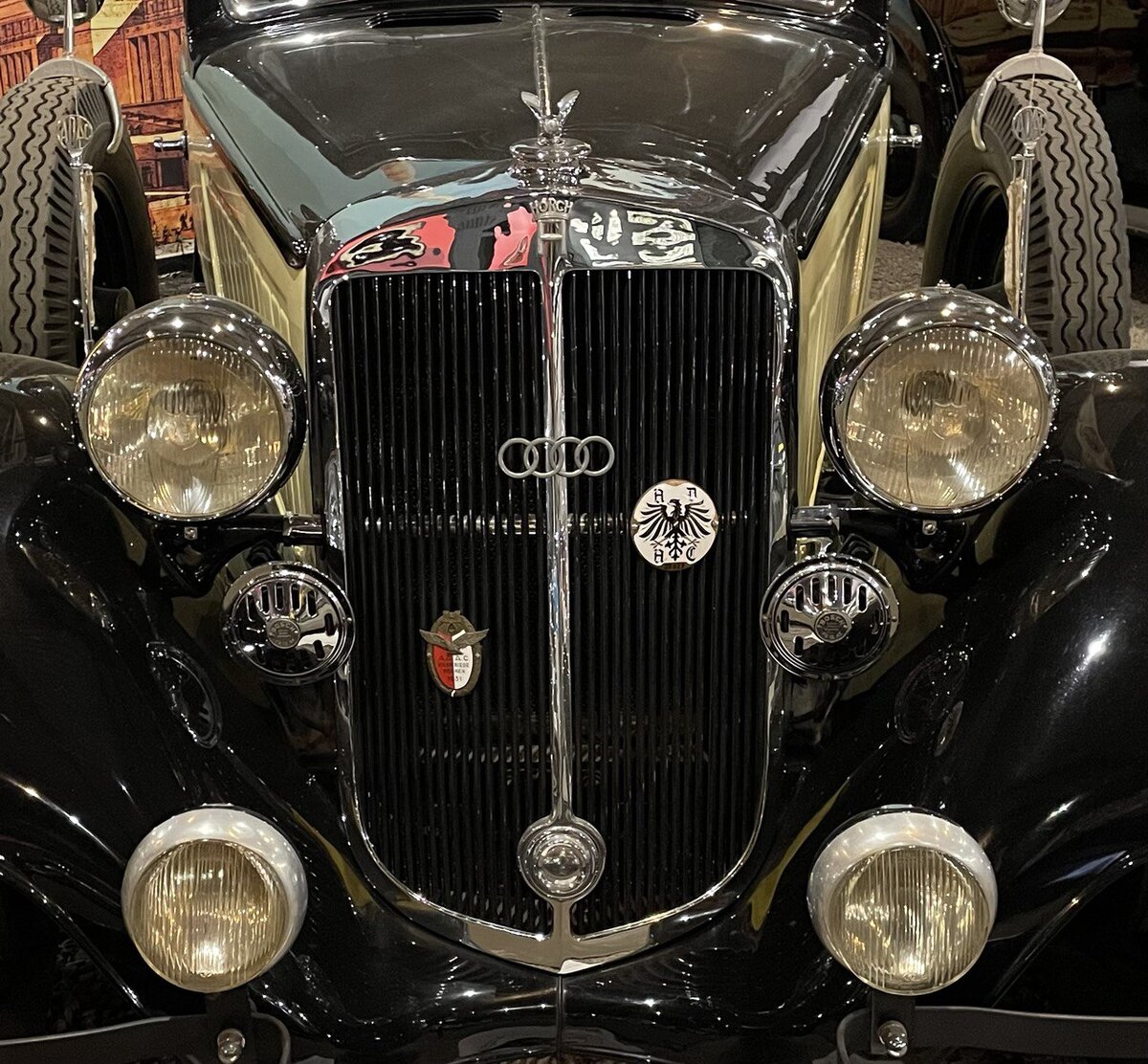 Автомобиль Horch 830, фото автора поста 