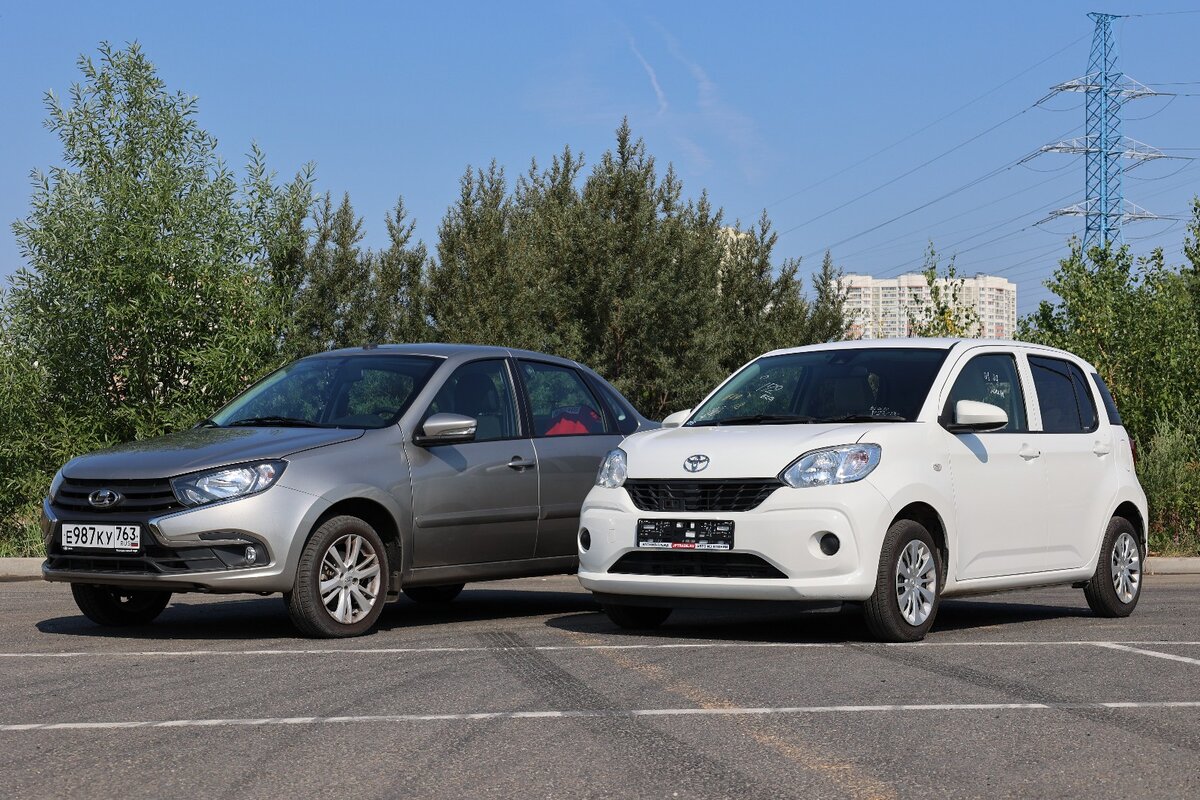 Toyota Passo против Lada Granta? Почему бы и нет!