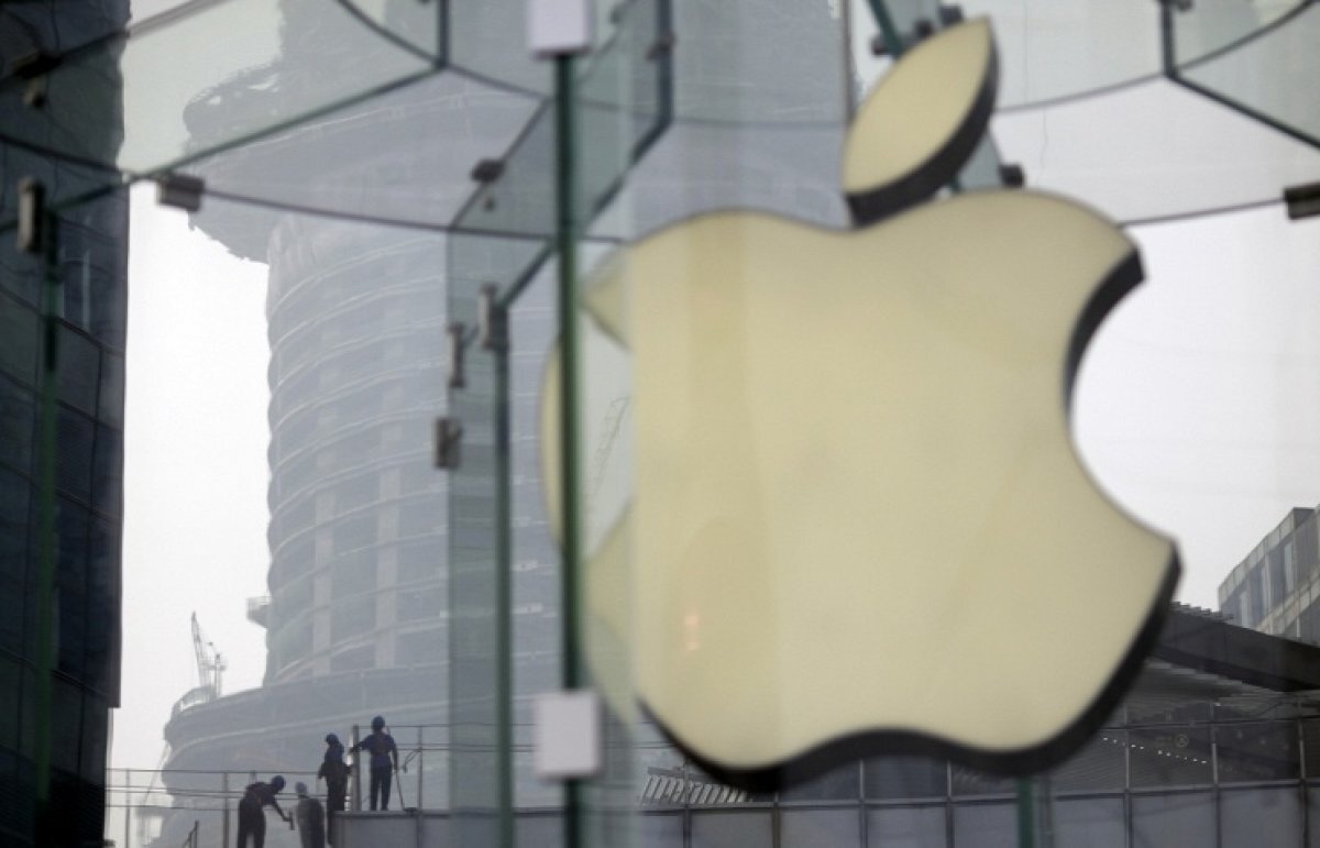 Источник:https://tengrinews.kz/world_news/Apple-vnov-vozglavila-reyting-samyih-dorogih-brendov-mira-294219/