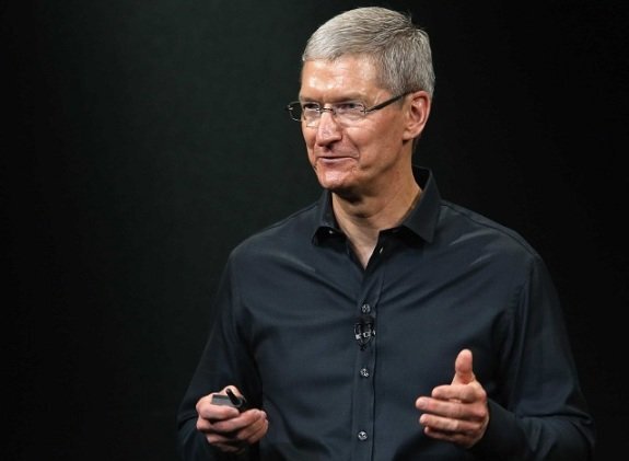 генеральный директор Apple, член совета директоров Nike