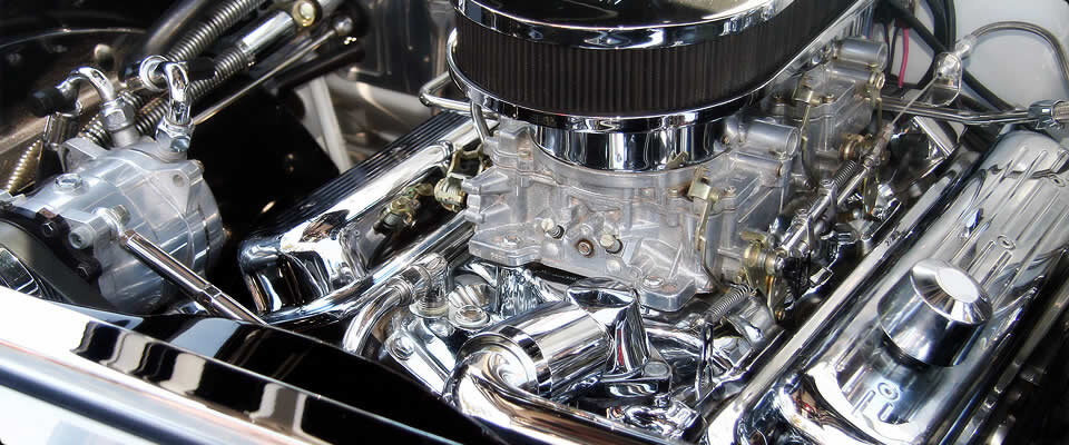 Здравствуйте! Продолжу статью о тюнинге отечественных карбюраторов. Теперь в зависимости от объема Вам требуется подобрать и установить топливные и воздушные жиклеры. Из практики скажу, что правильный подбор жиклеров в первую камеру должен обеспечивать более богатую смесь для увеличения крутящего момента в зоне - от низких до средних оборотов. И касаемо второй камеры наоборот должно происходить обеднение смеси для увеличения максимальных оборотов. На личном примере я добивался  6800-7300 об/мин коленчатого вала. Согласитесь не плохие показатели. Если коснуться теории ДВС мощность это - произведение крутящего момента на обороты двигателя. А с такой переделкой что момент, что обороты увеличиваются. Выводы очевидны. Далее рекомендую такие варианты жиклеров для первой камеры: топливные в зависимости от объема 100  102.5  105  107.5   110  112.5 и воздушные с толстой эмульсионной трубкой 150 – для объемов от 1.2 до 1.5 и 155 жиклер для больших объемов. Для второй камеры топливные жиклеры также в зависимости от объема 110  112.5  115  117.5  120   122 и воздушные с тонкой эмульсионной трубкой 135 – для объемов от 1.2 до 1.5 и 145 жиклер для больших объемов. Все жиклеры подбираются индивидуально после полной доработки, но не переживайте за три четыре раза получается добиться нормальных настроек. Обращайте внимание при подборе жиклеров на цвет свечей зажигания. После тренировочных заездов как говорят «в пол» цвет должен колебаться от светло-коричневого до светло-серого.  Для информации подскажу такой расточенный карбюратор устанавливал даже на 3.0 опель сенатор о шести цилиндрах. Хозяин машины был доволен только сетовал на то, что быстро заканчиваются задние покрышки :) Следующая доработка – установка более производительных трубок ускорительного насоса. 