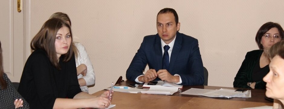 В центре - Заместитель директора по производству ООО "Региональный кадастровый центр" Эльвир Хамидуллин