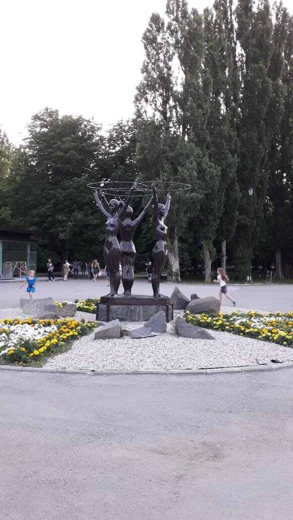 Три Грации. Фото из личного архива