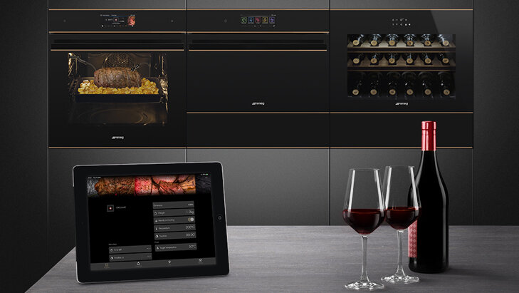 С помощью простой и интуитивно понятной навигации можно почувствовать себя настоящим шеф-поваром на кухне!