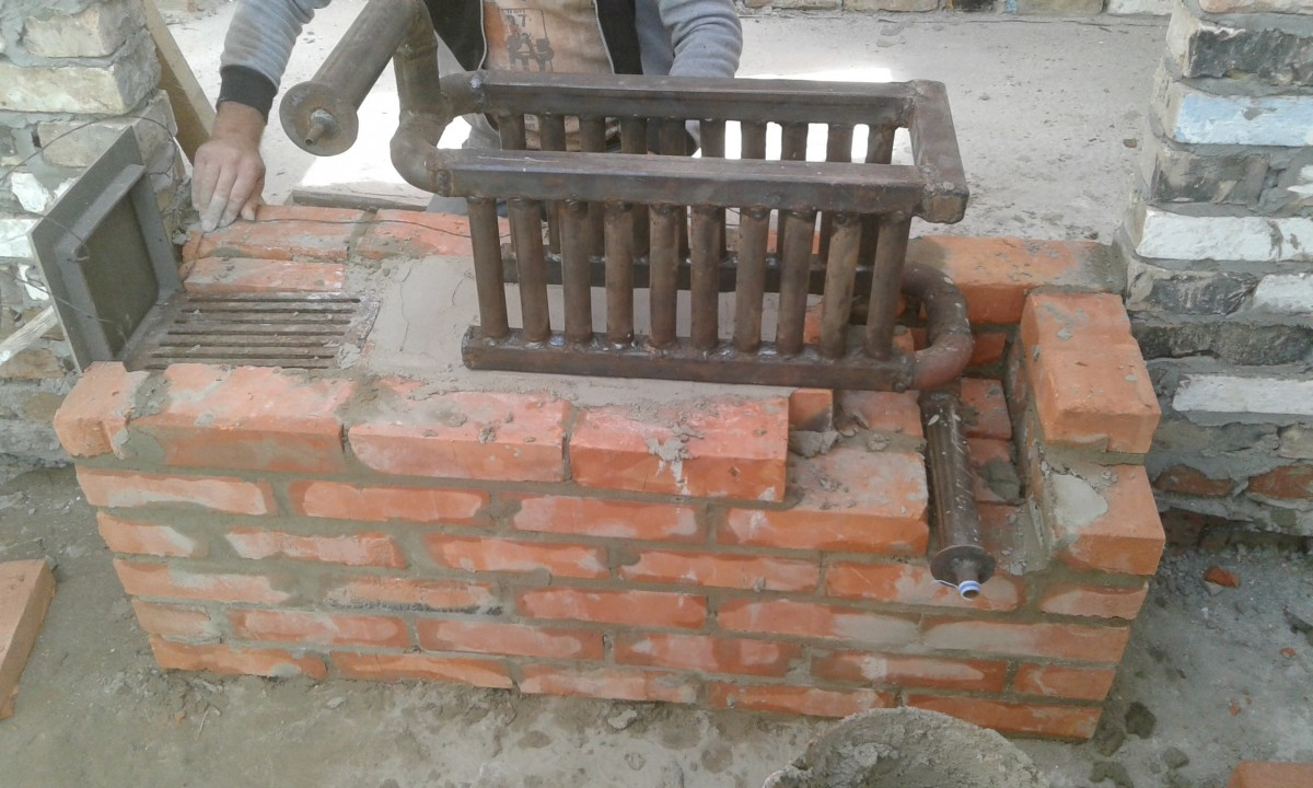 Кирпич для котлов. Порядовка печи с водяным контуром для отопления дома. Кирпич для котлов. Обкладка печи изистим кирпичом. Водяной контур для кирпичной печи на дровах.