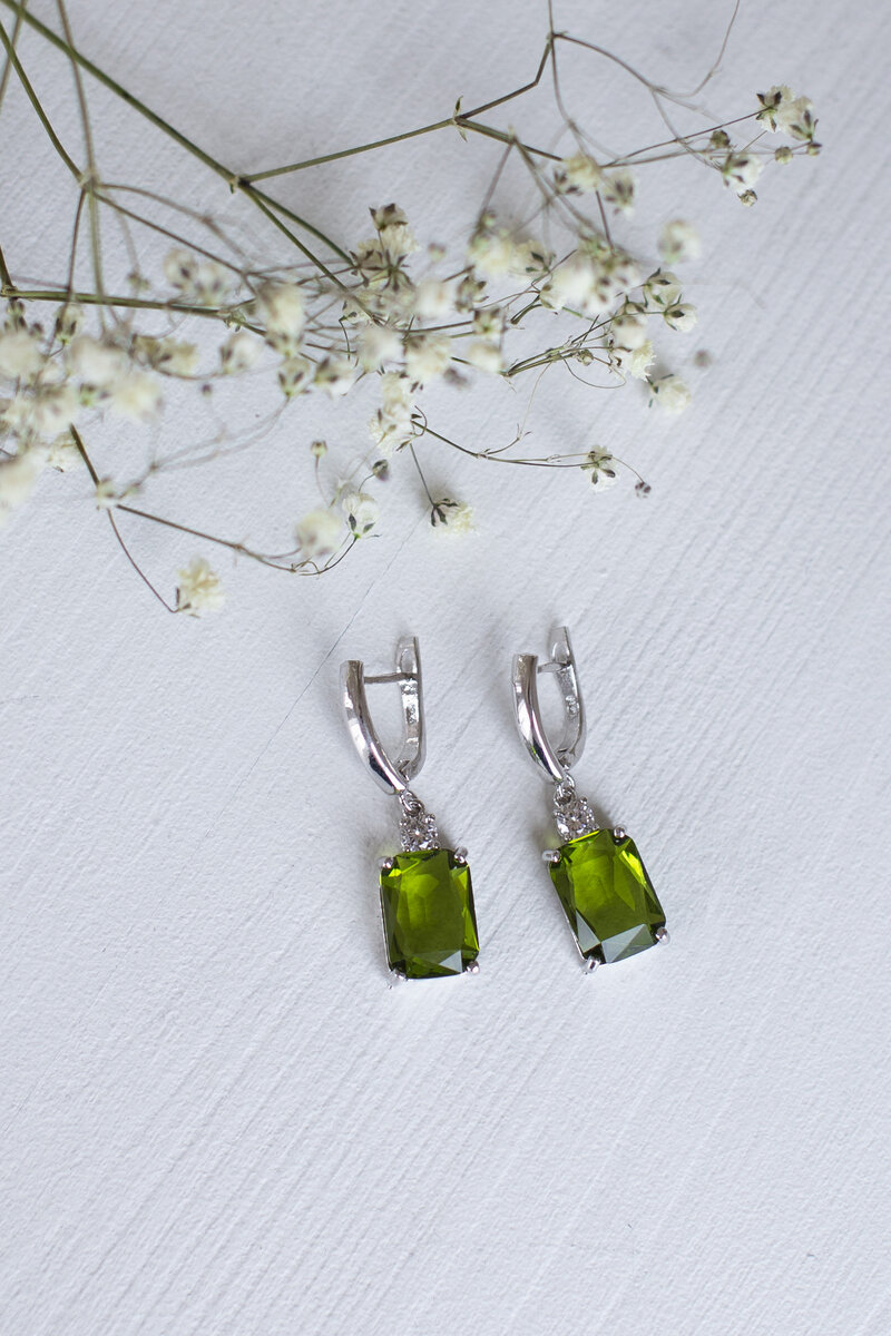 Украшение можно приобрести. Стоимость - 1700 руб