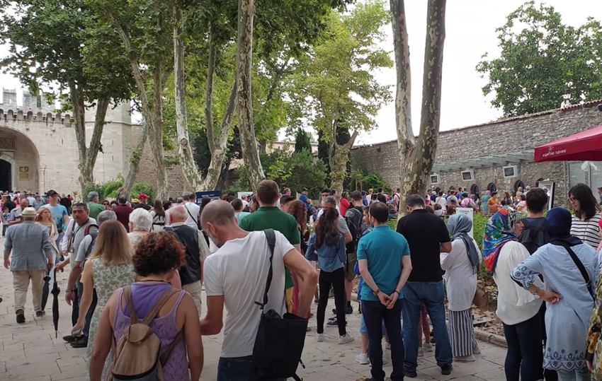 Очередь в кассу музея. (фото из сети Интернет)