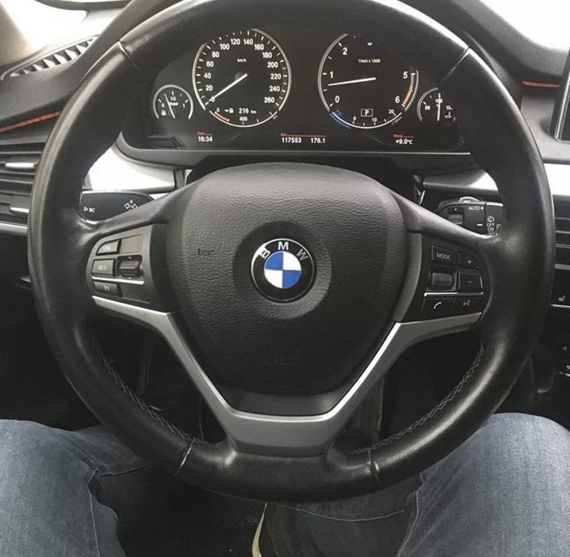 Руль f15. Bmw x5 f15 руль. X5 f15 руль. Руль f15. Bmw f15 руль.