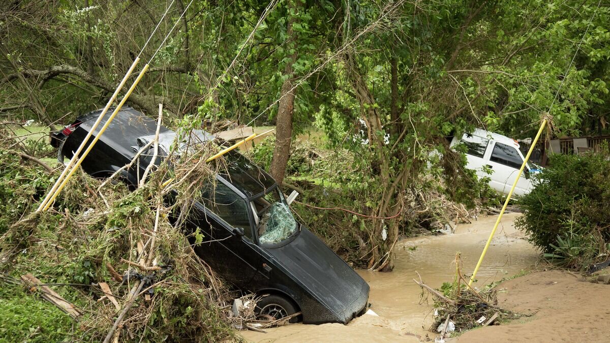    Последствия наводнения в штате Кентукки на востоке США© AP Photo / David Stephenson
