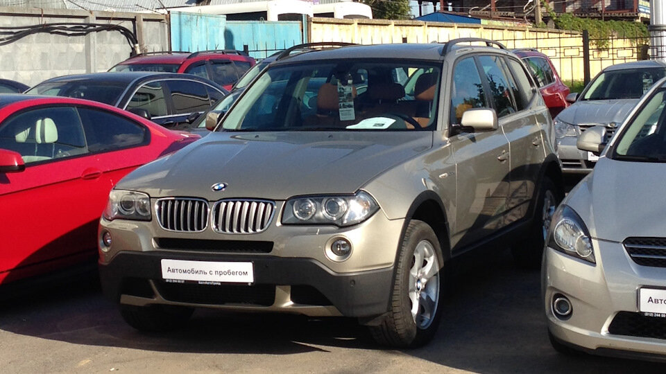 Просто фотография той самой BMW X3