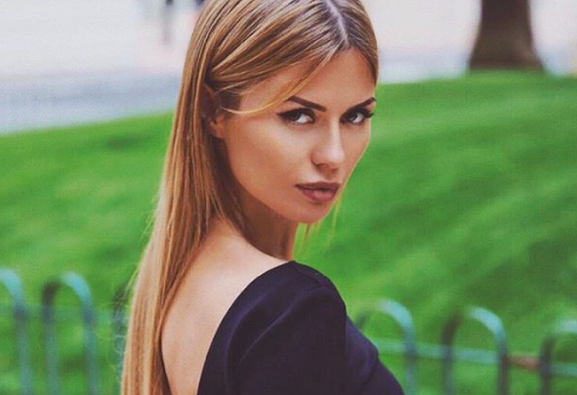 instagram.com/victoriabonya