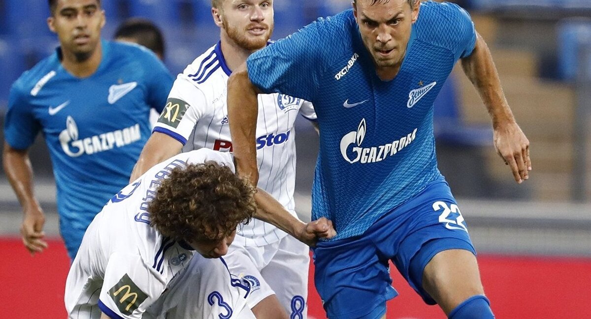  «Зенит» в  матче с минским «Динамо»  