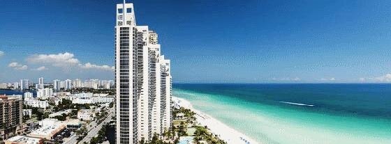 Небоскребы с шикарными квартирами, апартаменты, из окон которых виден океан, бизнес-центры, магазины, спортивные площадки, бассейны, рестораны привлекают на постоянное жительство очень многих. Хотя свободная земля здесь очень дорогая, есть много парков с красивыми деревьями. Каждый год сюда приезжает жить и работать все больше и больше туристов. Санни Айлес Бич многие называют русским районом в Майами, здесь много русскоязычных жителей.