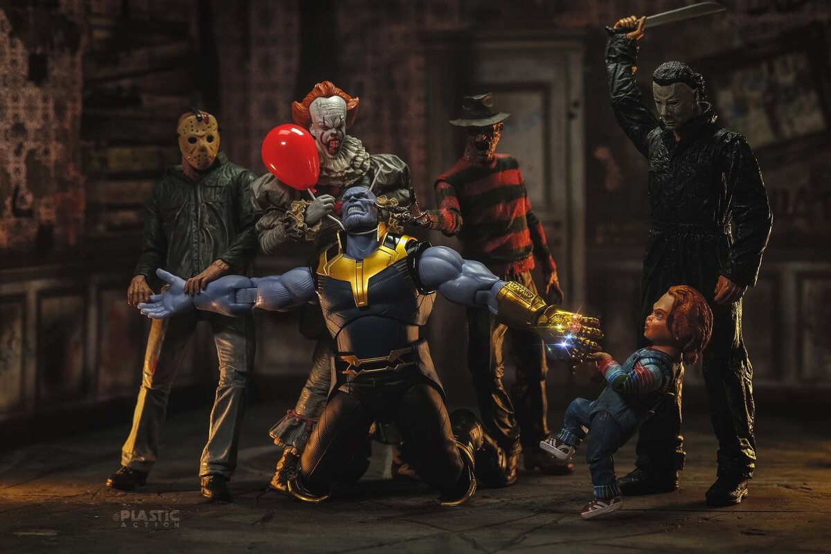 Фото - Jax Navarro/ plasticactionjax.com