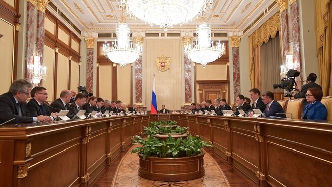 фото с сайта Правительства РФ - http://government.ru/meetings/