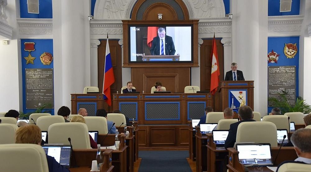Пленарное заседание заксобрания Севастополя 20.11.18 года. Фото: sevzakon.ru 