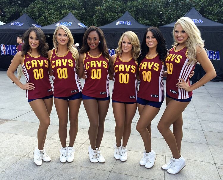 Чирлидерши  
Cleveland Cavalier
