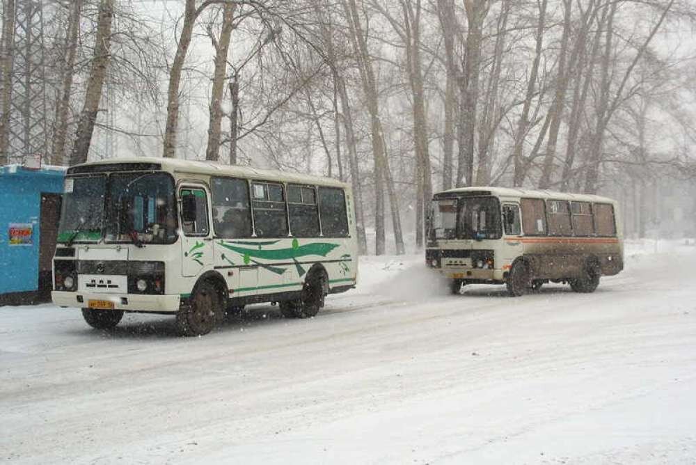 Время автобуса минусинск. Автобус Минусинск. Автовокзал Минусинск. Старый автобус Минусинск.