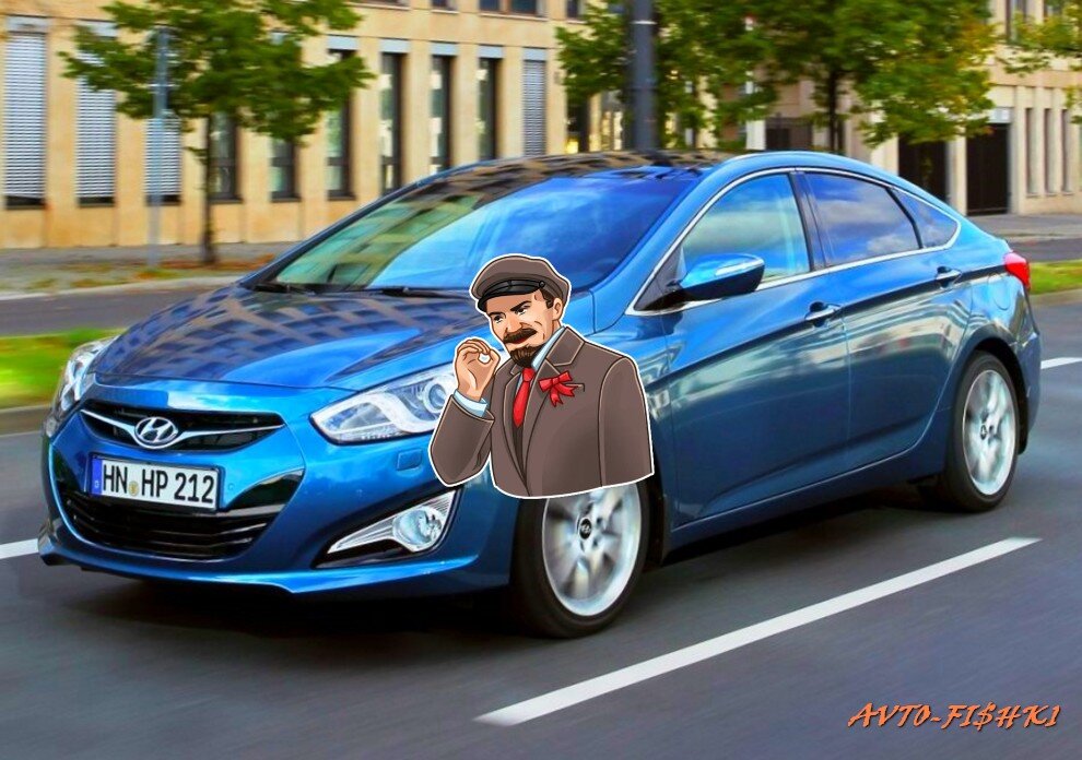 После 100 000 км пробега появляются потертости на руле и на сидениях, к сожалению тогда корейцы использовали материалы для отделки низкого качества. Проблема этого автомобиля еще в том, что продать его в дальнейшем по хорошей цене будет сложно, и причина тому наши стереотипы о корейцах.