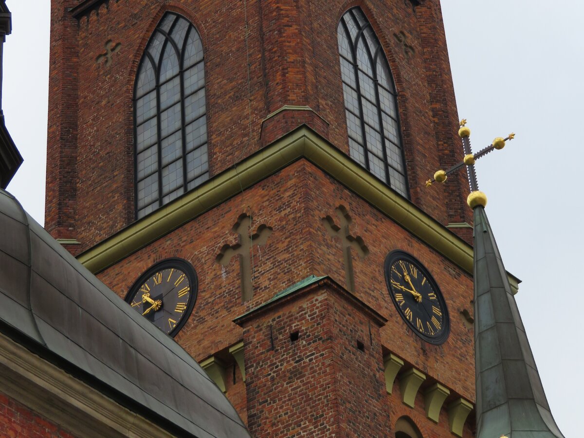Часы на церкви Риддархольмена