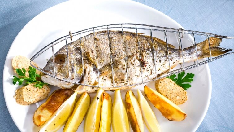 Дорадо под восточным маслом