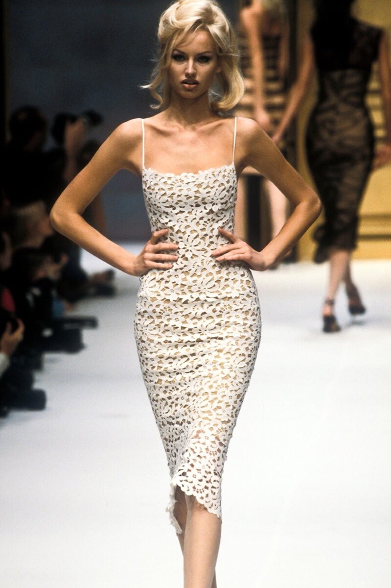 Adriana karembeu, Herve Leger 1996