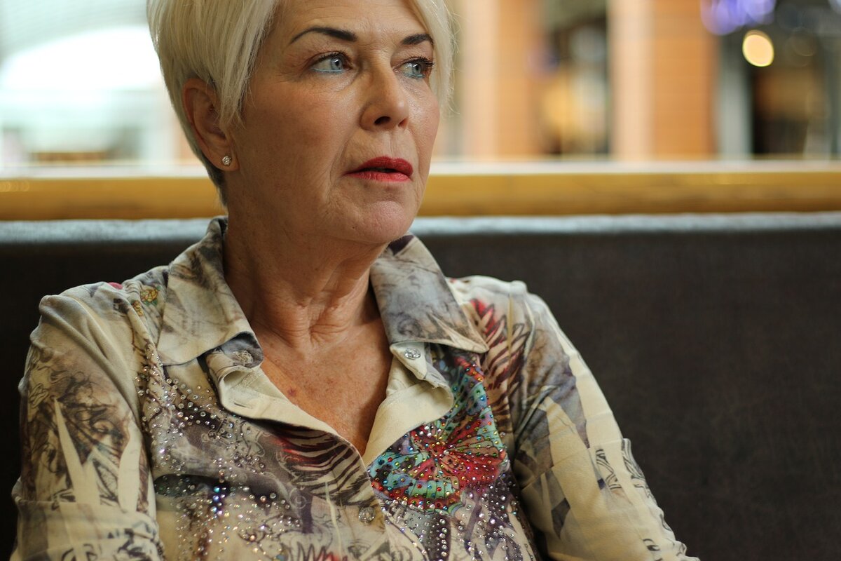 Изображение Orna Wachman с сайта Pixabay Женщина очень похожа на Тамару Павловну, только наша няня была брюнеткой.