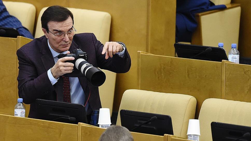 Депутат от ЕР счёл однопартийцев лучшими представителями человечества